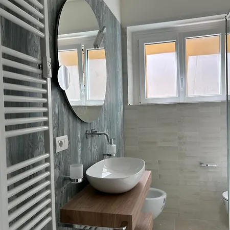 The Y Διαμέρισμα *