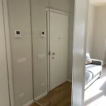 The Y * 科莫